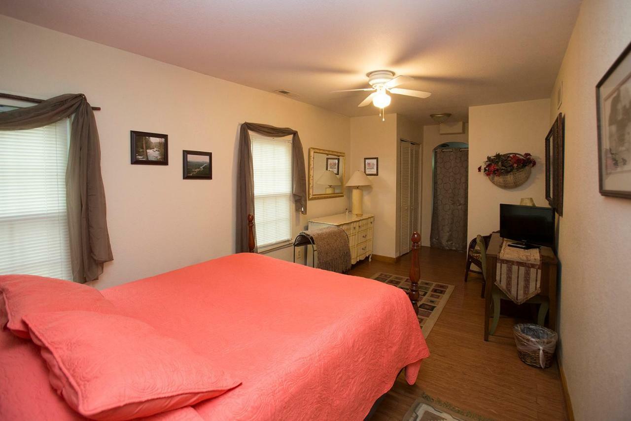 فيلا ليك لوريفي Pine Gables Cabins المظهر الخارجي الصورة