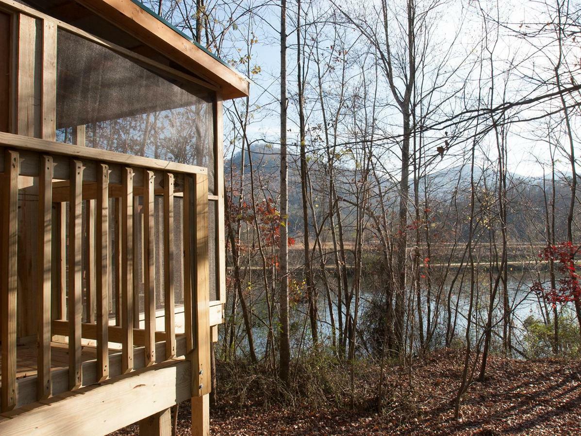 فيلا ليك لوريفي Pine Gables Cabins المظهر الخارجي الصورة