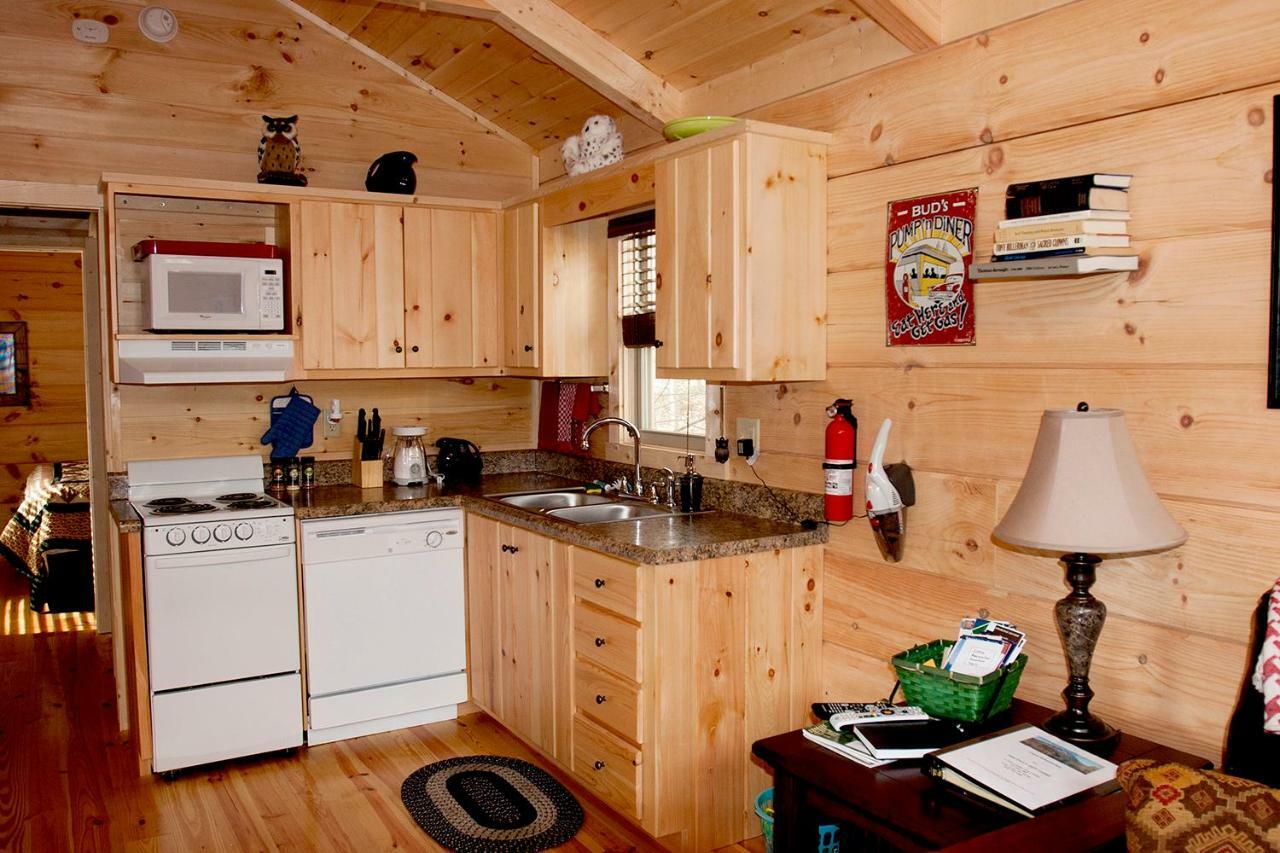 فيلا ليك لوريفي Pine Gables Cabins المظهر الخارجي الصورة