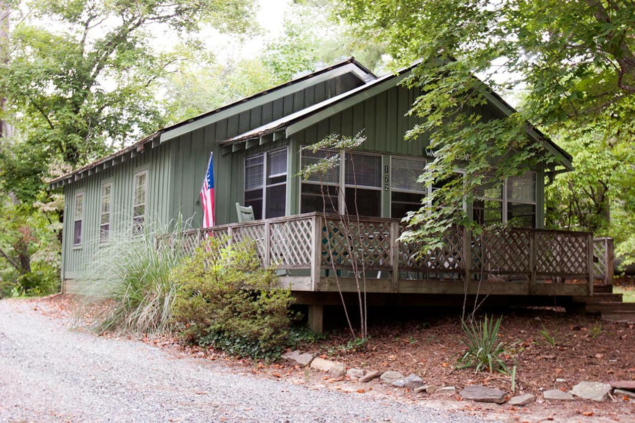 فيلا ليك لوريفي Pine Gables Cabins المظهر الخارجي الصورة