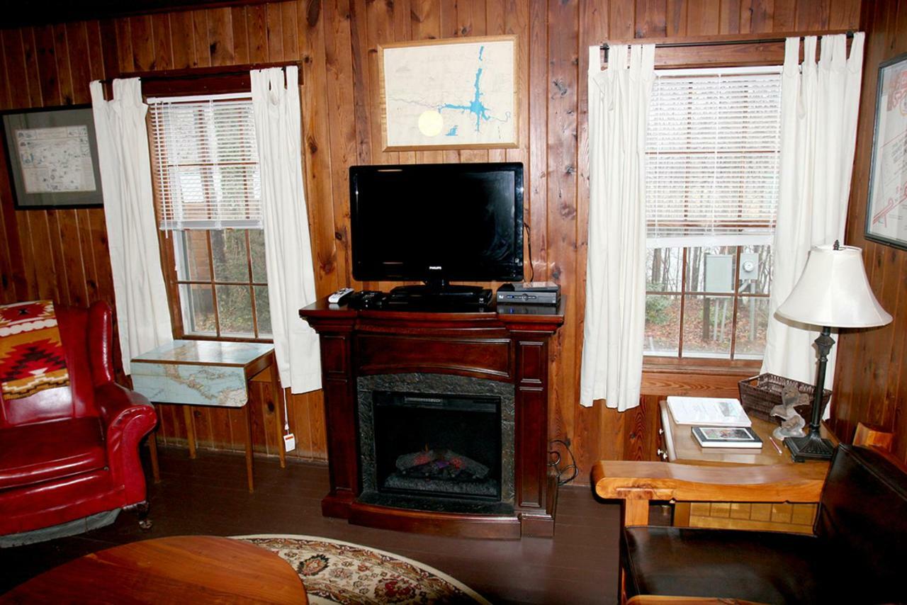 فيلا ليك لوريفي Pine Gables Cabins المظهر الخارجي الصورة