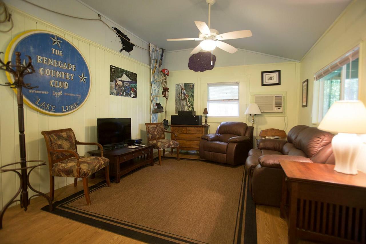 فيلا ليك لوريفي Pine Gables Cabins المظهر الخارجي الصورة