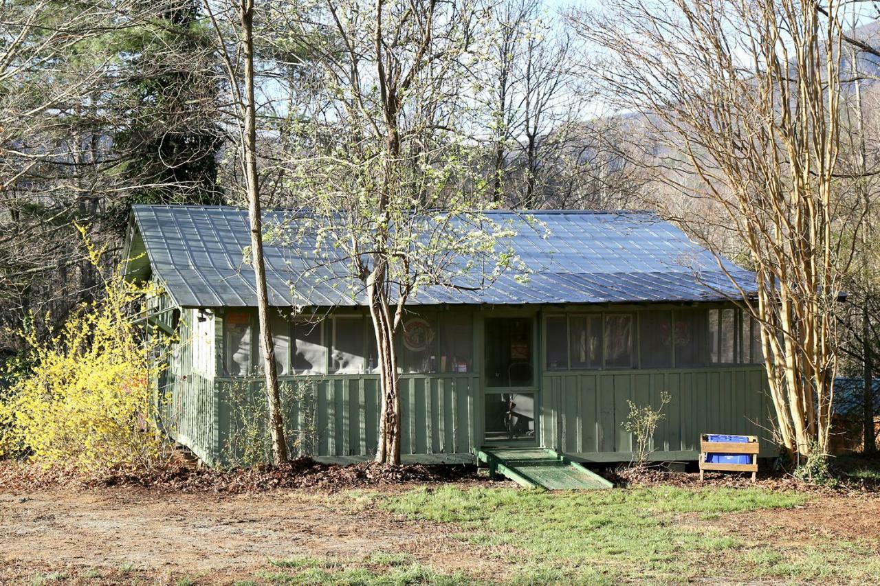 فيلا ليك لوريفي Pine Gables Cabins المظهر الخارجي الصورة