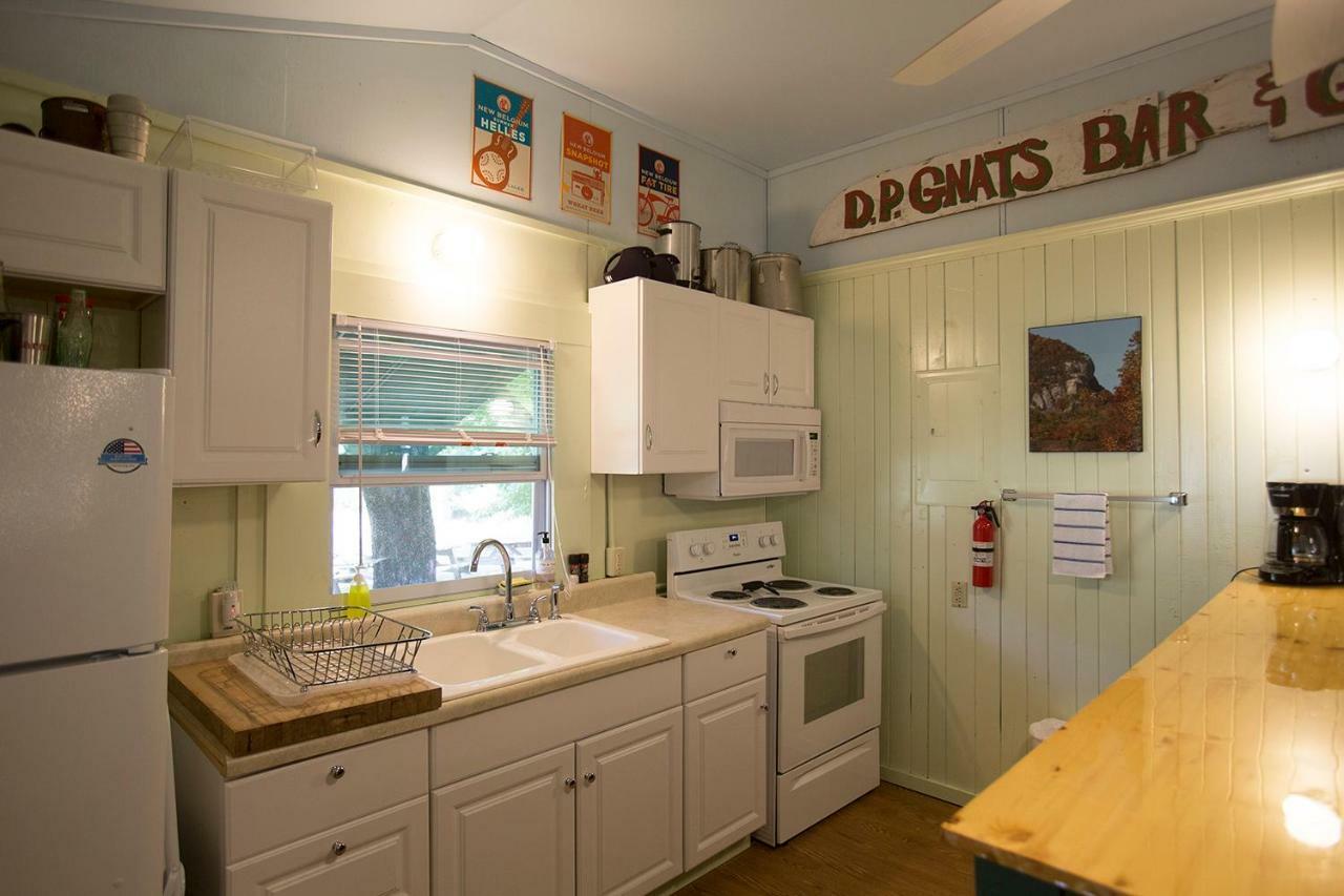 فيلا ليك لوريفي Pine Gables Cabins المظهر الخارجي الصورة